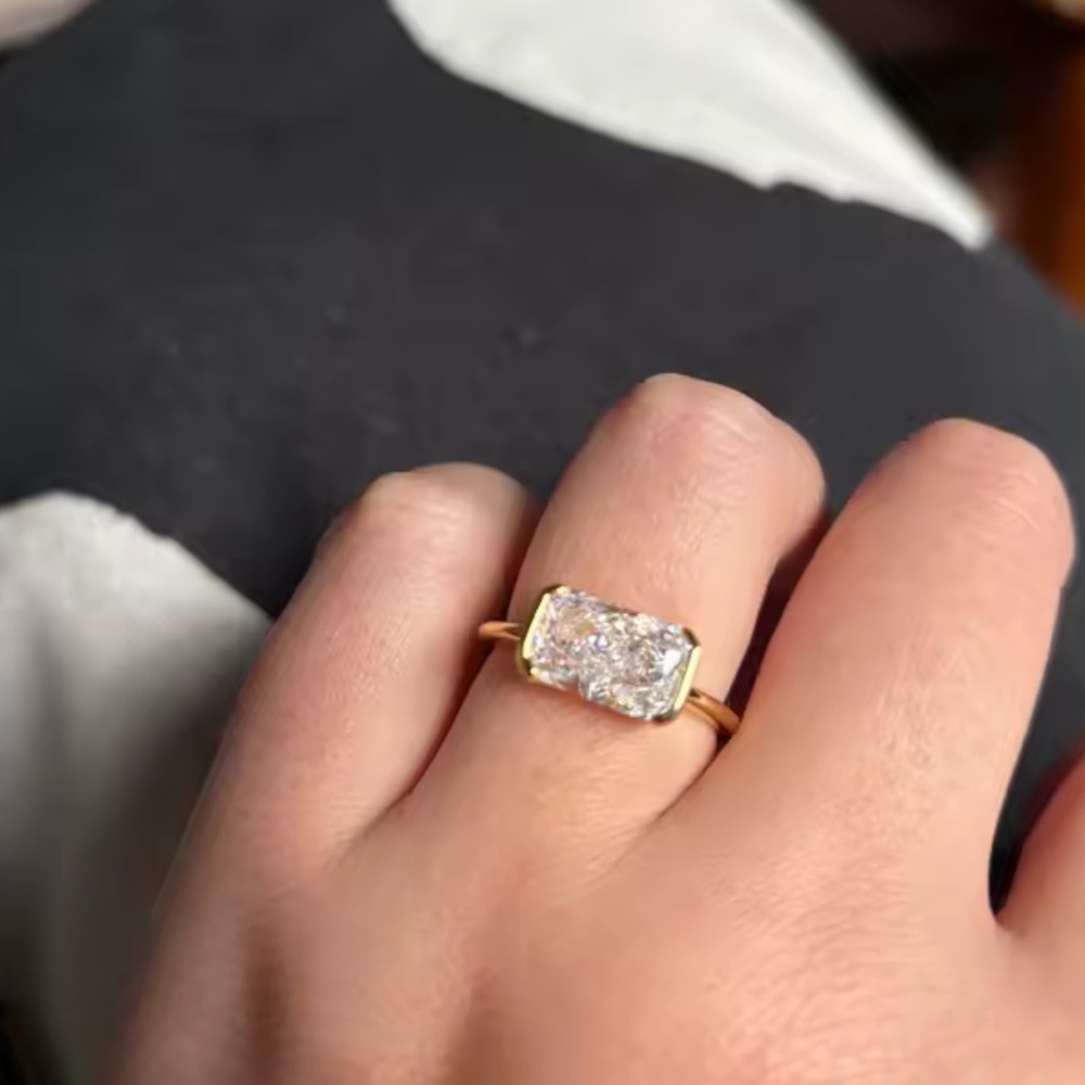 14k 3ct Radiant Cut Ring - Picture 7 of 16